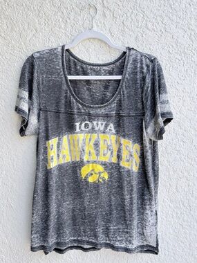 Iowa Hawkeyes Ladies Gray and Yellow Tee